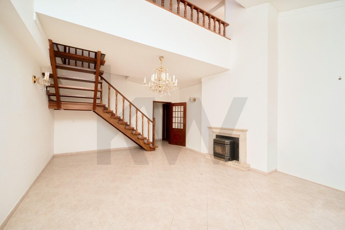 Apartment in Cascais e Estoril, Lisbon, Portugal 1 - 18993374