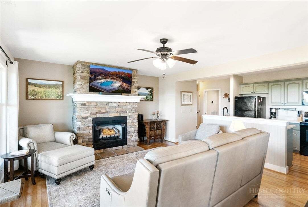 Condo in Banner Elk, North Carolina, United States 5 - 18992789