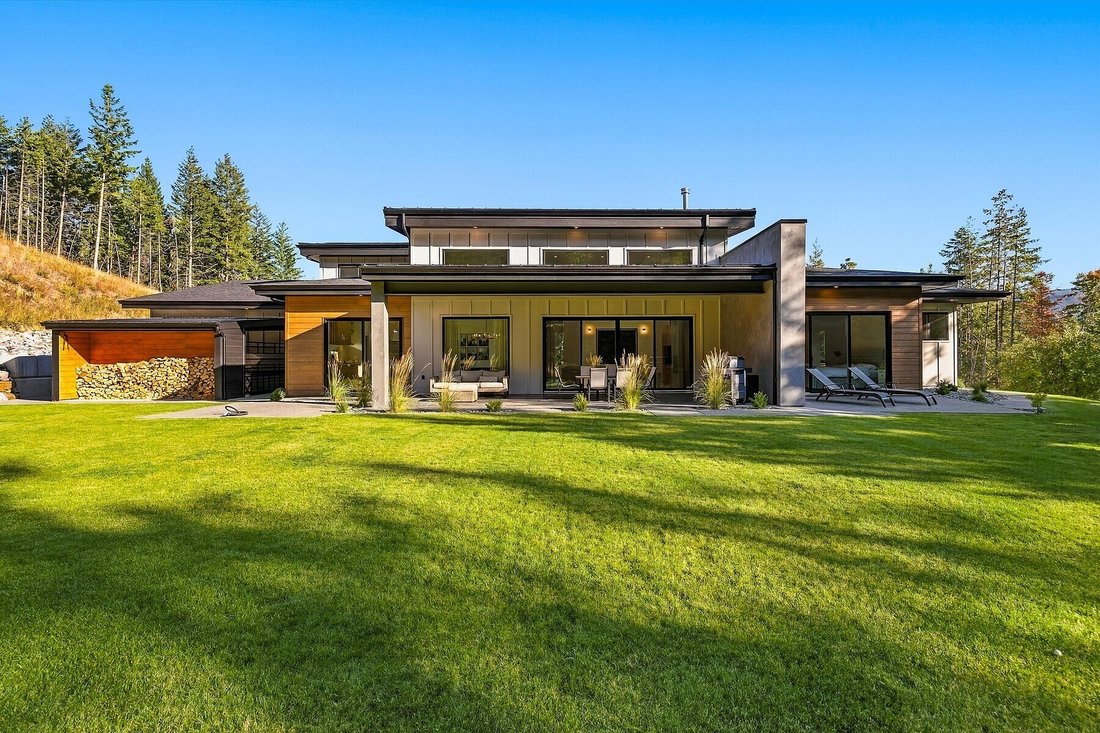House in Vernon, British Columbia, Canada 4 - 18994801