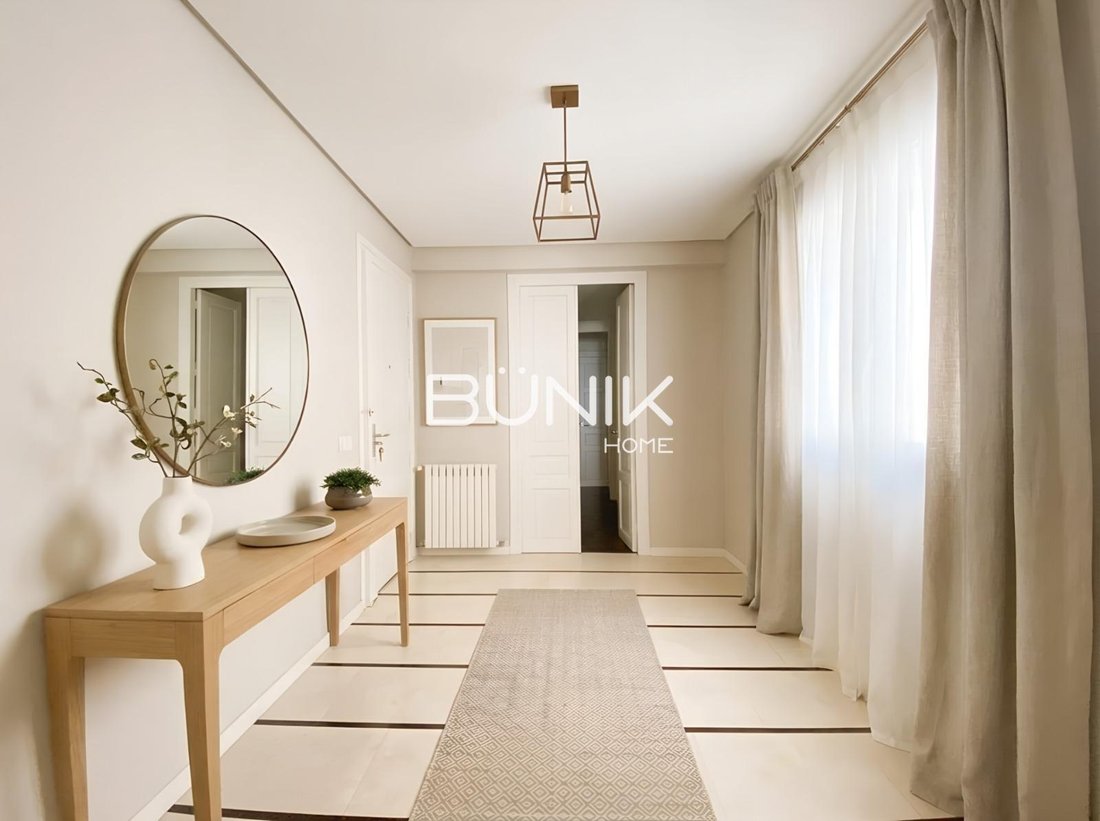 Apartment in Eixample, Barcelona, Spain 1 - 18993049
