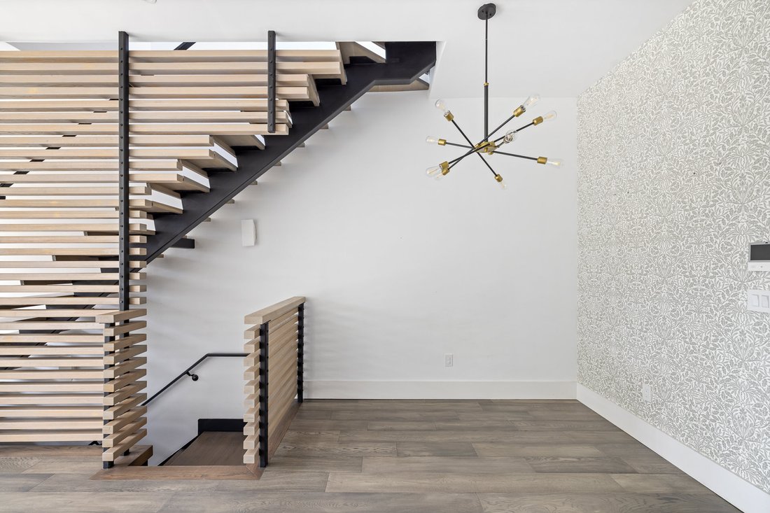 New York, New York, United States 3 - 18996353