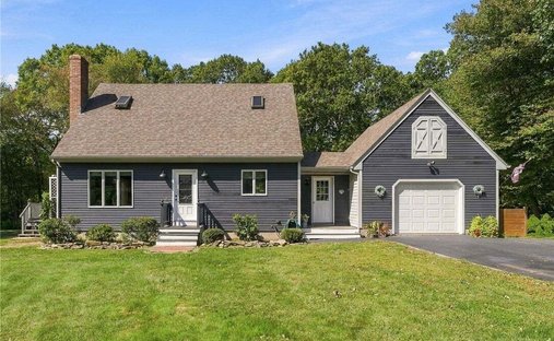House in South Kingstown, Rhode Island, United States 1