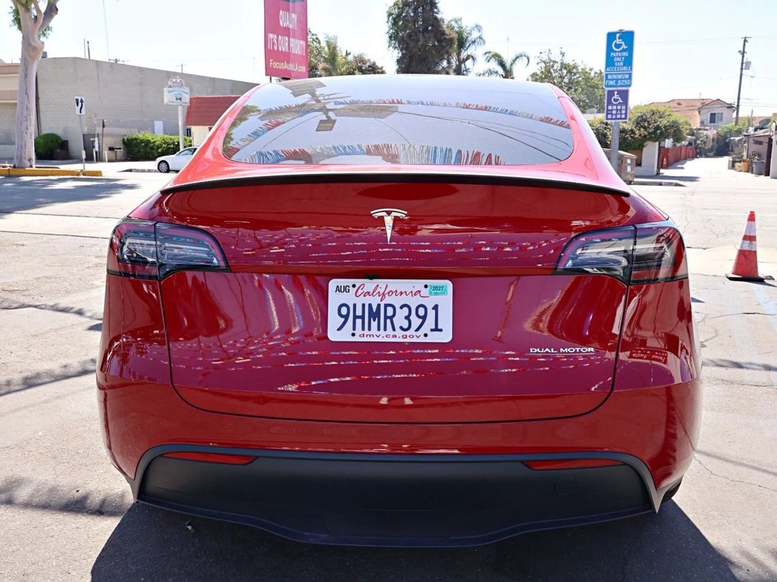 Suv in El Monte, CA, United States 5 - 18997062