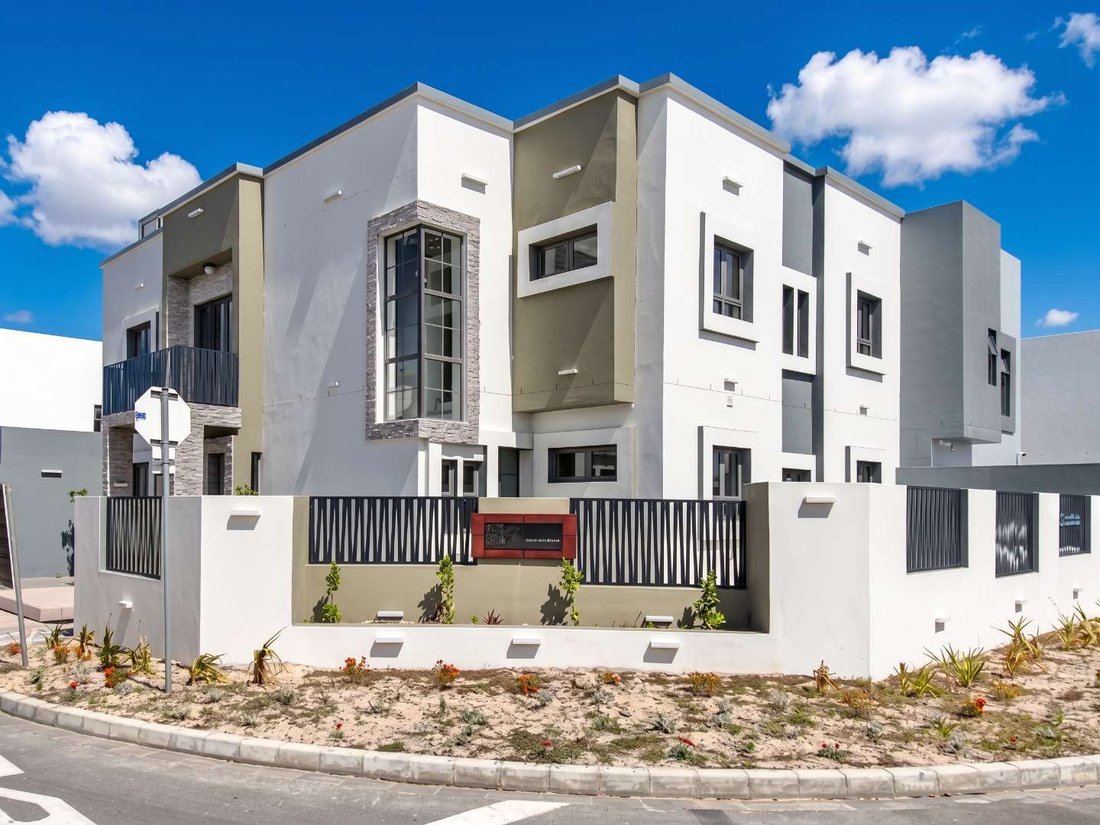 House in West Beach, Blaauwberg, Cape Town 2 - 18993277
