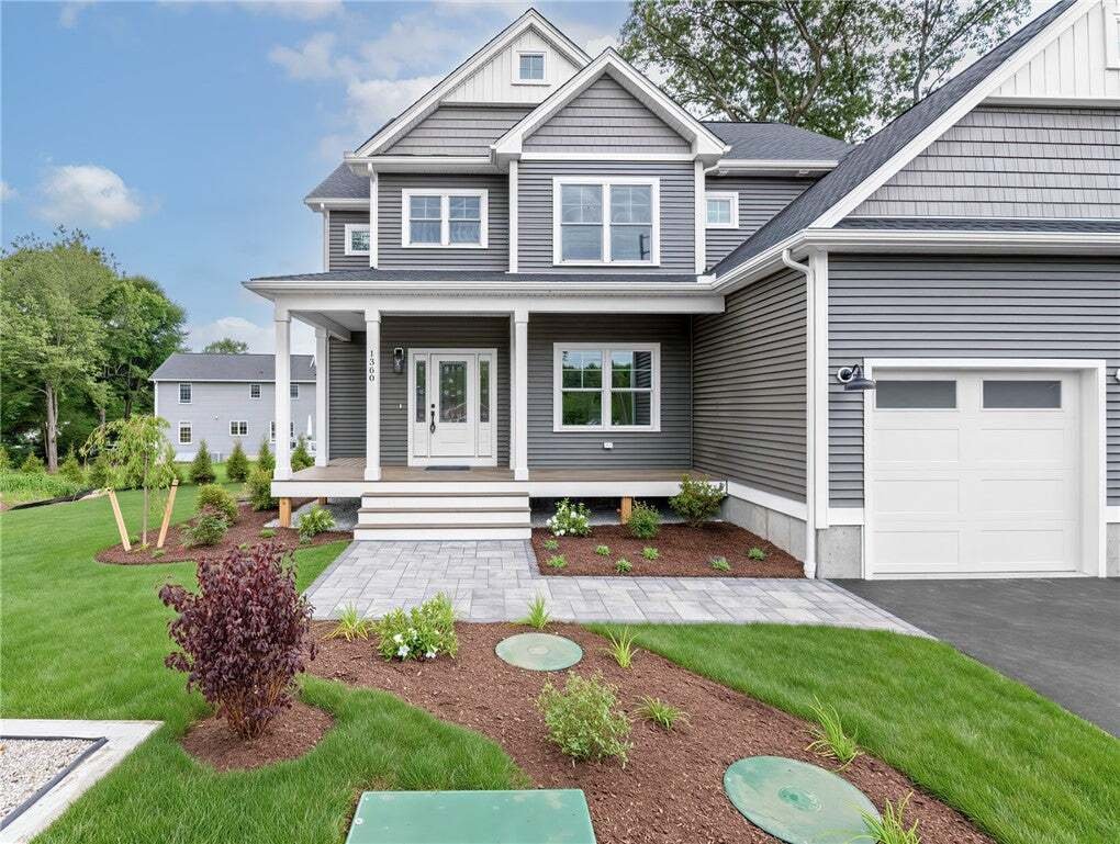 House in Cranston, Rhode Island, United States 3 - 18995074