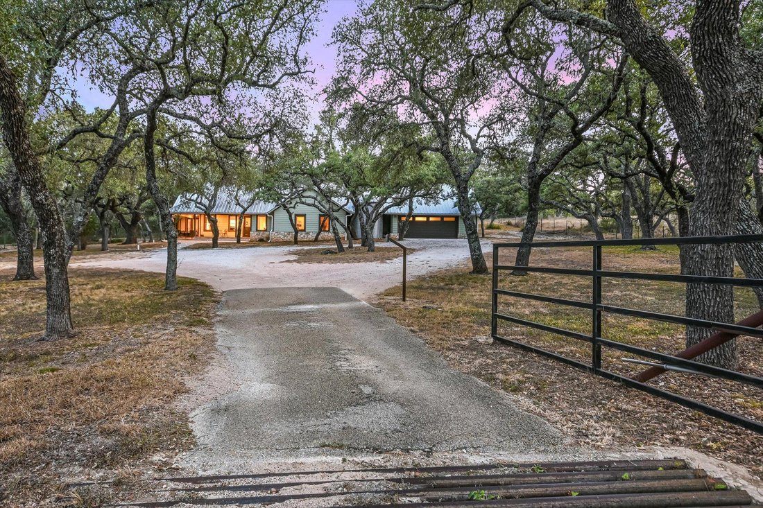 House in Johnson City, Texas, United States 4 - 18995620