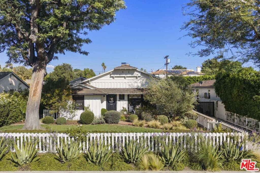 House in Los Angeles, California, United States 2 - 18992898