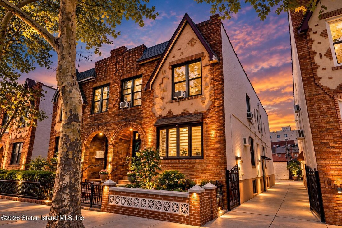 House in New York, New York, United States 2 - 18994869