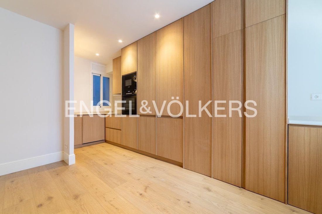 Apartment in Barrio Salamanca, Madrid, Spain 2 - 18997325