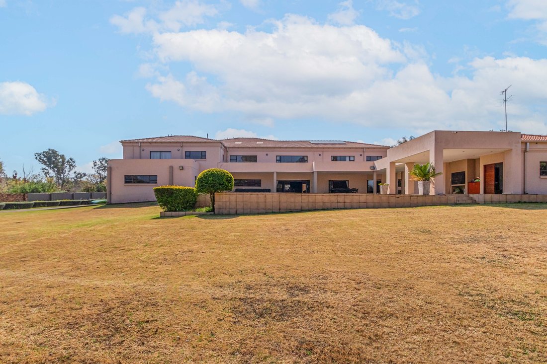 House in Kyalami AH, Gauteng, South Africa 4 - 18996828