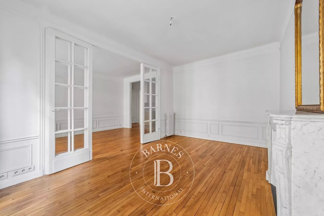 Apartment in Auteuil Sud, Paris 16e Arrondissement, Paris 4 - 18993142