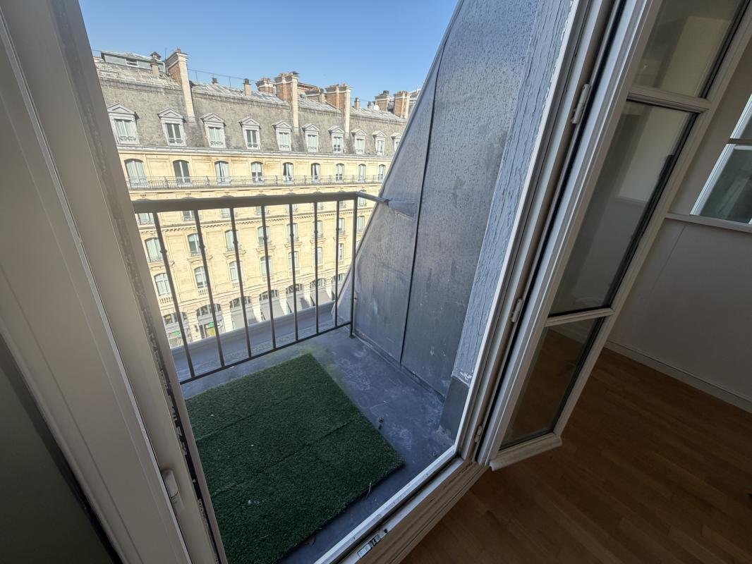 Apartment in Mairie, Paris 8e Arrondissement, Paris 2 - 18993921