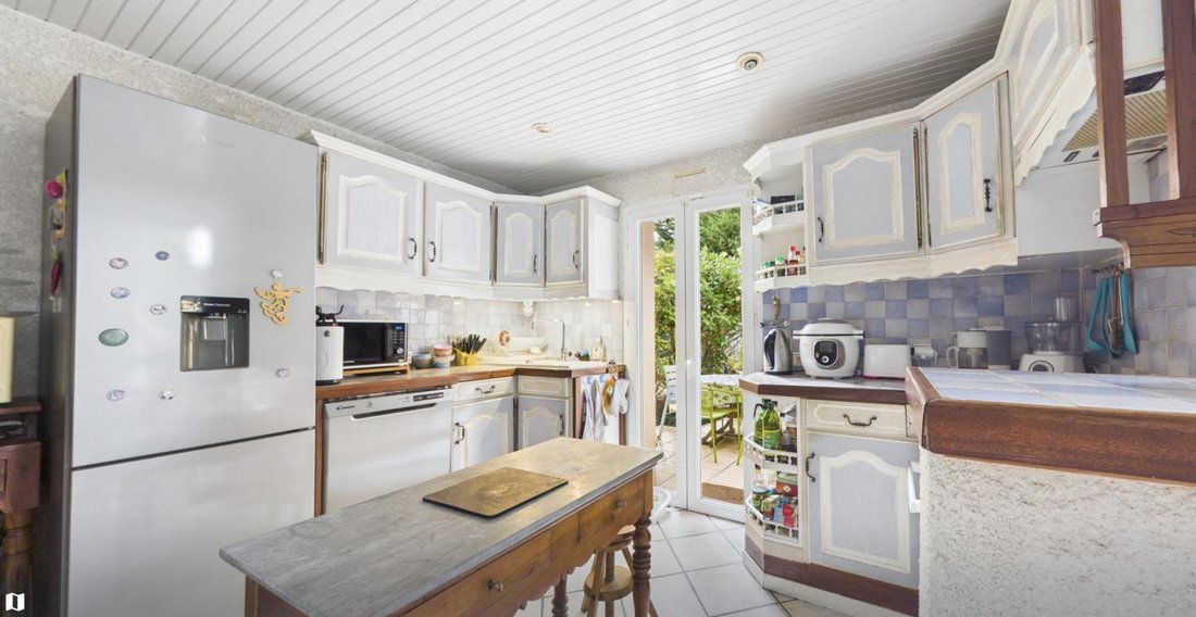 Country House in Sanguinet, Nouvelle-Aquitaine, France 1 - 18996629