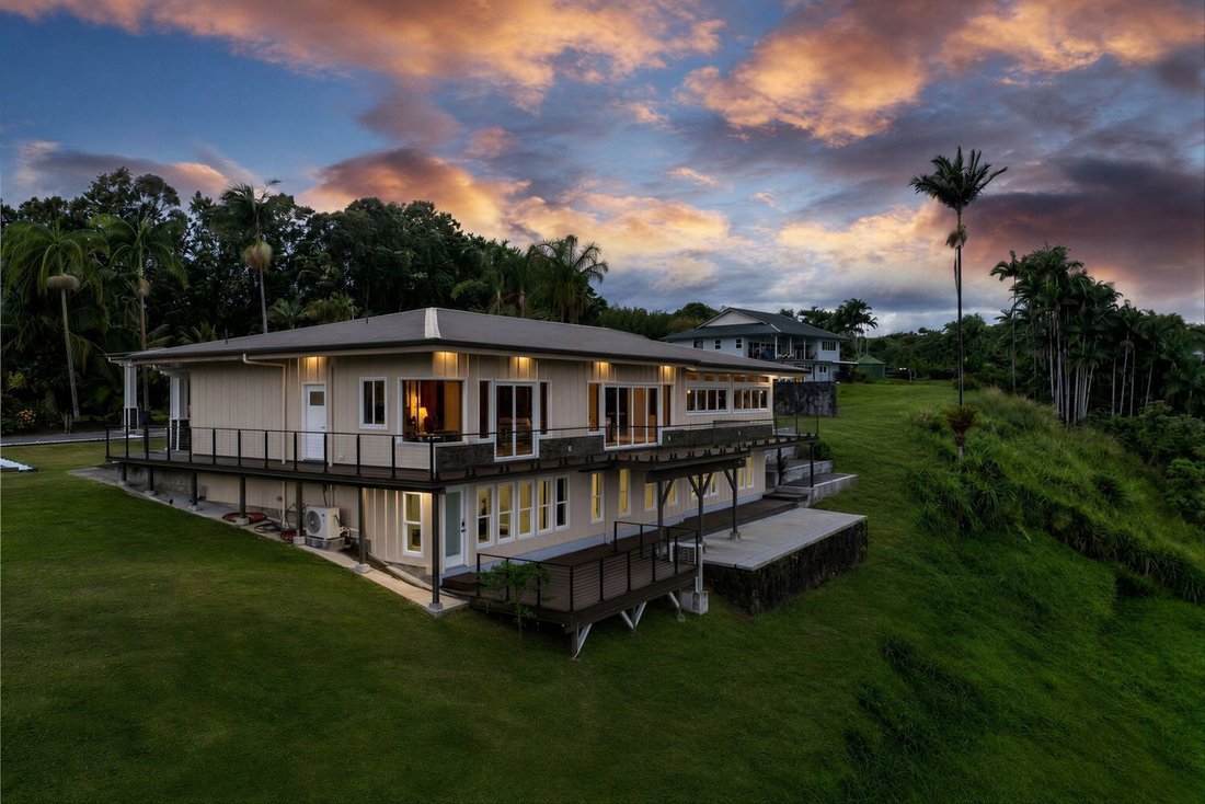 House in Hilo, Hawaii, United States 1 - 18996004