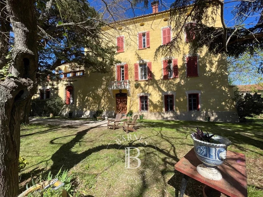 Estate in Centre Historique, Montpellier, France 1 - 14532431