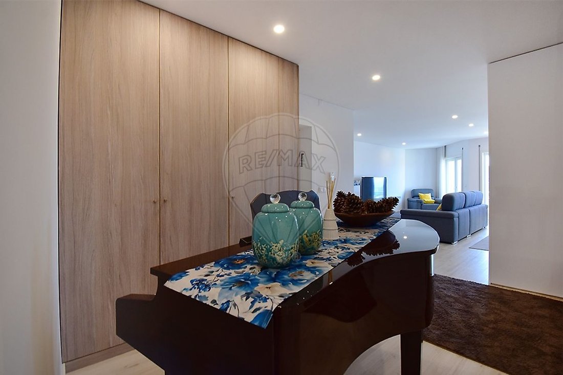 Apartment in Arvore, Porto District, Portugal 2 - 18993262