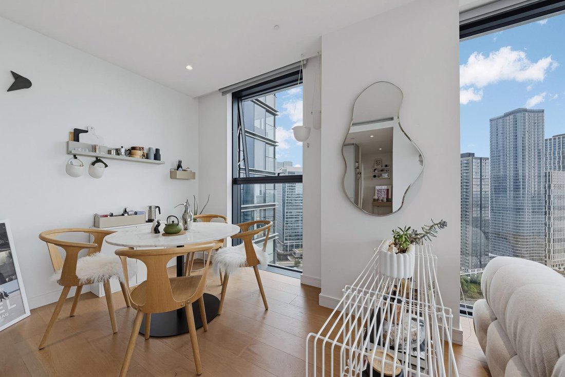 Apartment in Canary Wharf, Tower Hamlets, England 5 - 18993047
