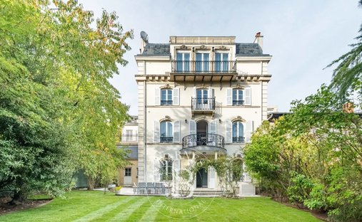 House in President Roosevelt, Saint-Germain-en-Laye, France 1