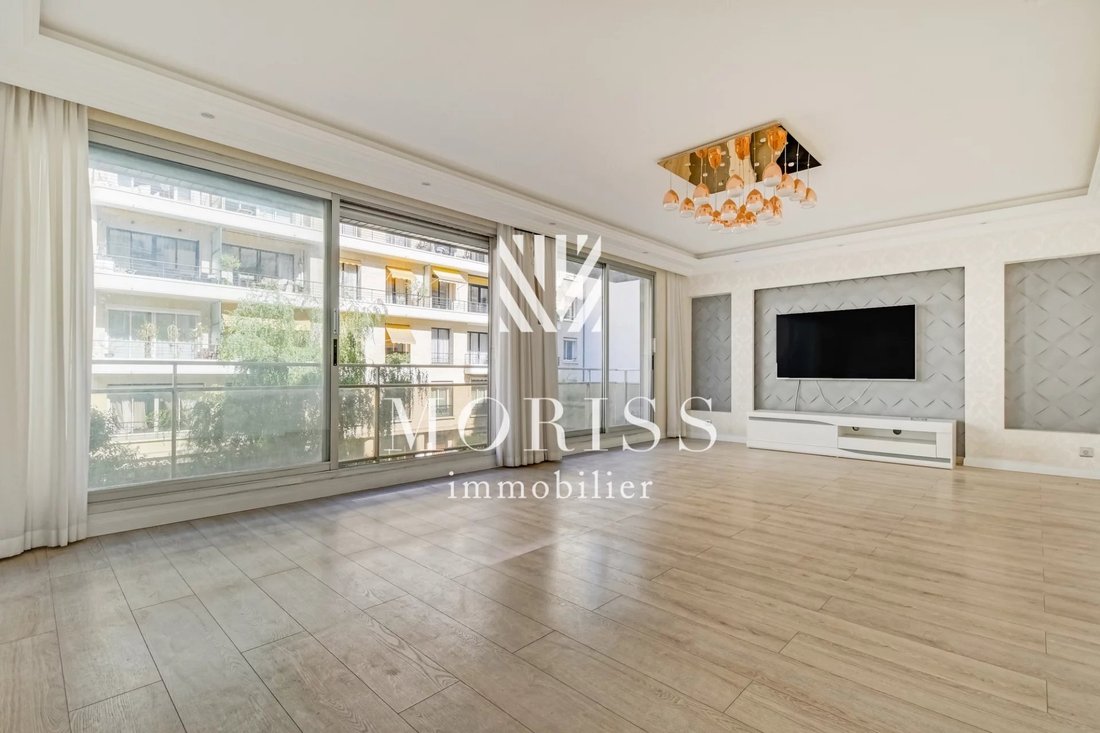 Apartment in Muette Nord, Paris 16e Arrondissement, Paris 1 - 18994102