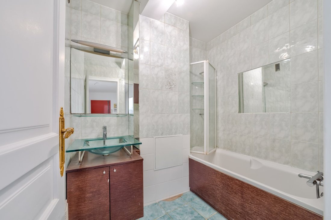 Apartment in Reine-Mairie, Boulogne-Billancourt, France 4 - 18994221