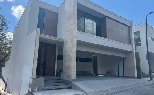 House in Santiago, Nuevo Leon, Mexico 1