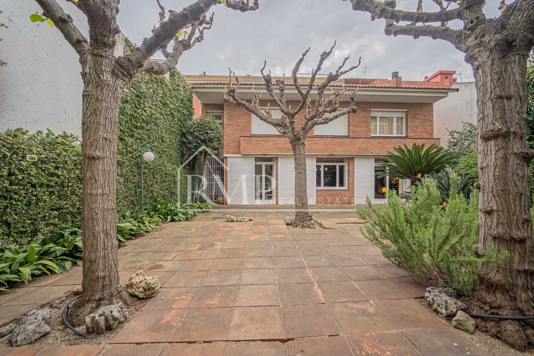 Townhouse in Pineda de Mar, Catalonia, Spain 1 - 18995762