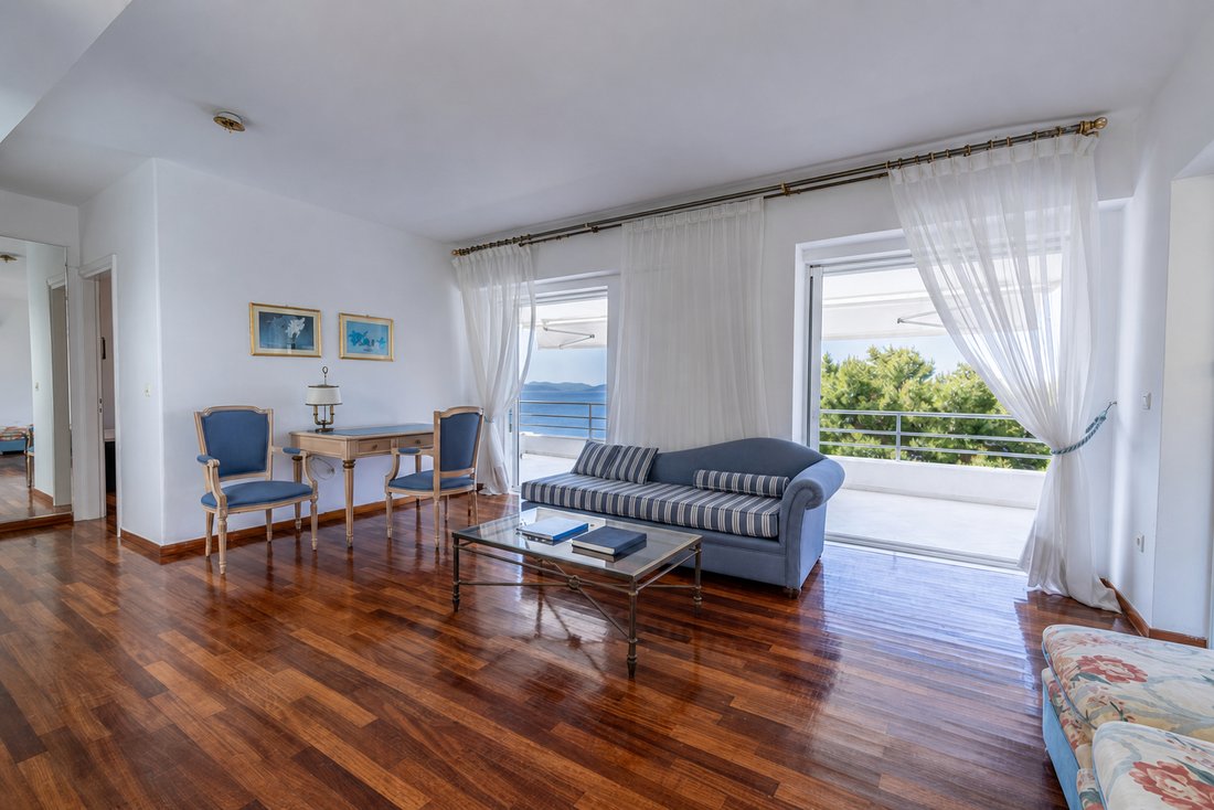 Villa in Kalyvia Thorikou, Attica, Greece 2 - 18996784