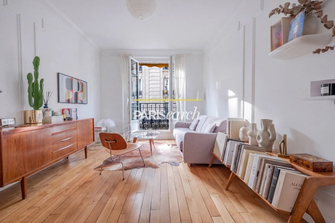 Apartment in Grandes Carrières-Clichy, Paris 18e Arrondissement, Paris 1 - 18993653