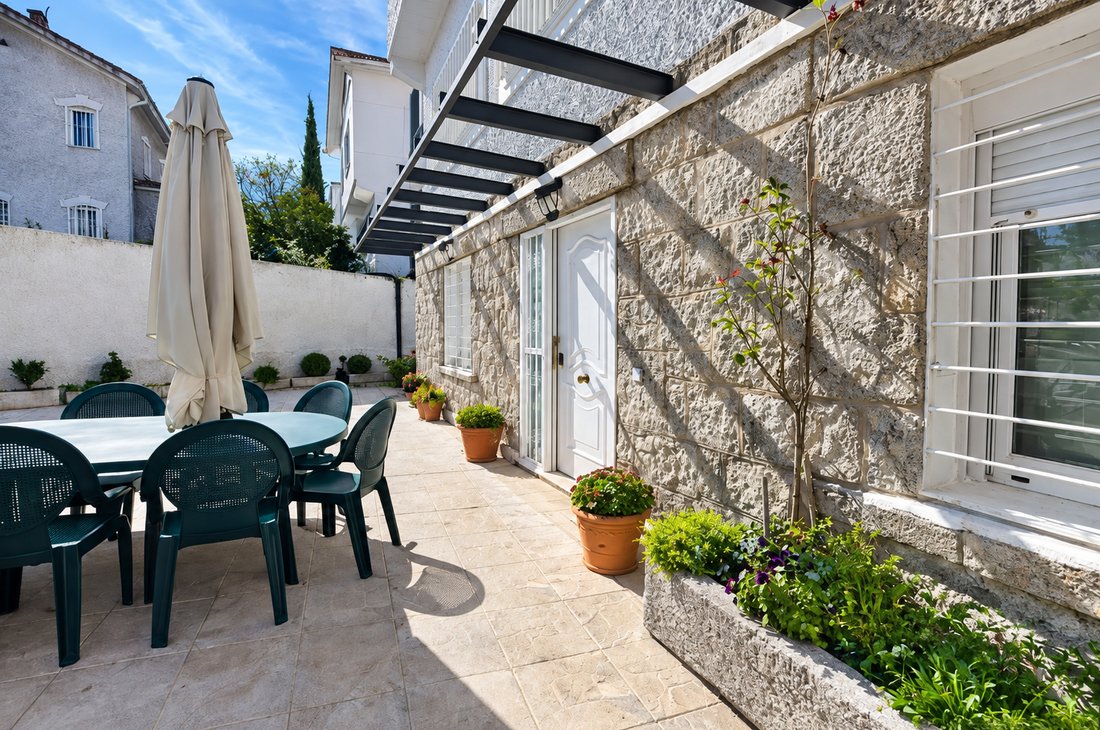 Chalet in Chamartín, Madrid, Spain 2 - 18994968