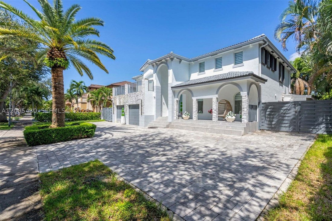 House in Hialeah, Florida, United States 1 - 18993091