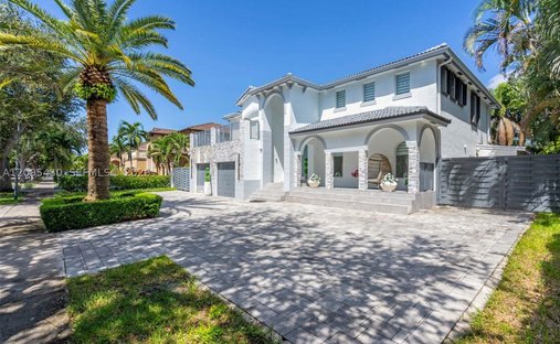 House in Hialeah, Florida, United States 1