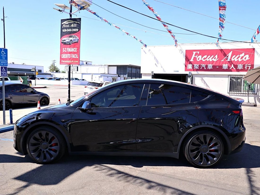 Suv in El Monte, CA, United States 4 - 18997114