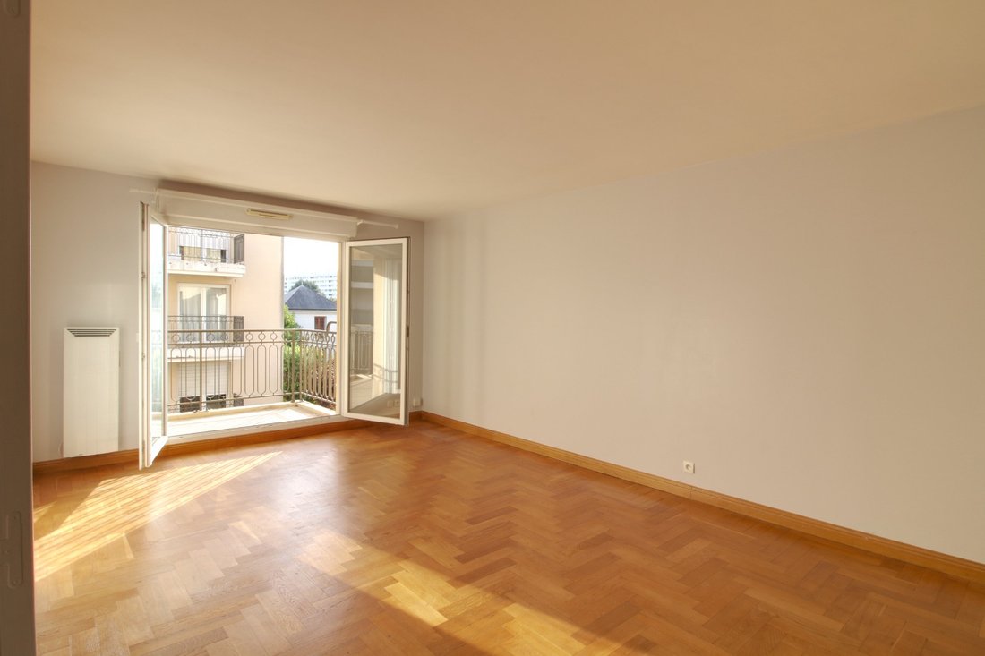 Apartment in La Fontaine-Parc des Sceaux-Croix de Berny-Centre Ville, Antony, France 2 - 18997302