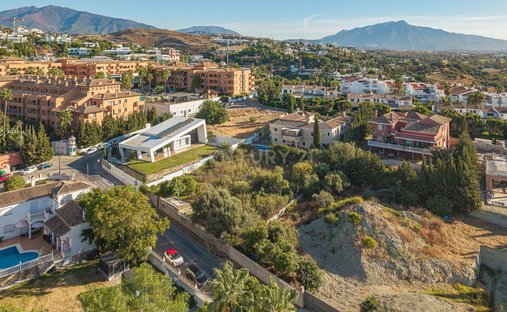 Land in Bel-Air, Estepona, Andalusia 1