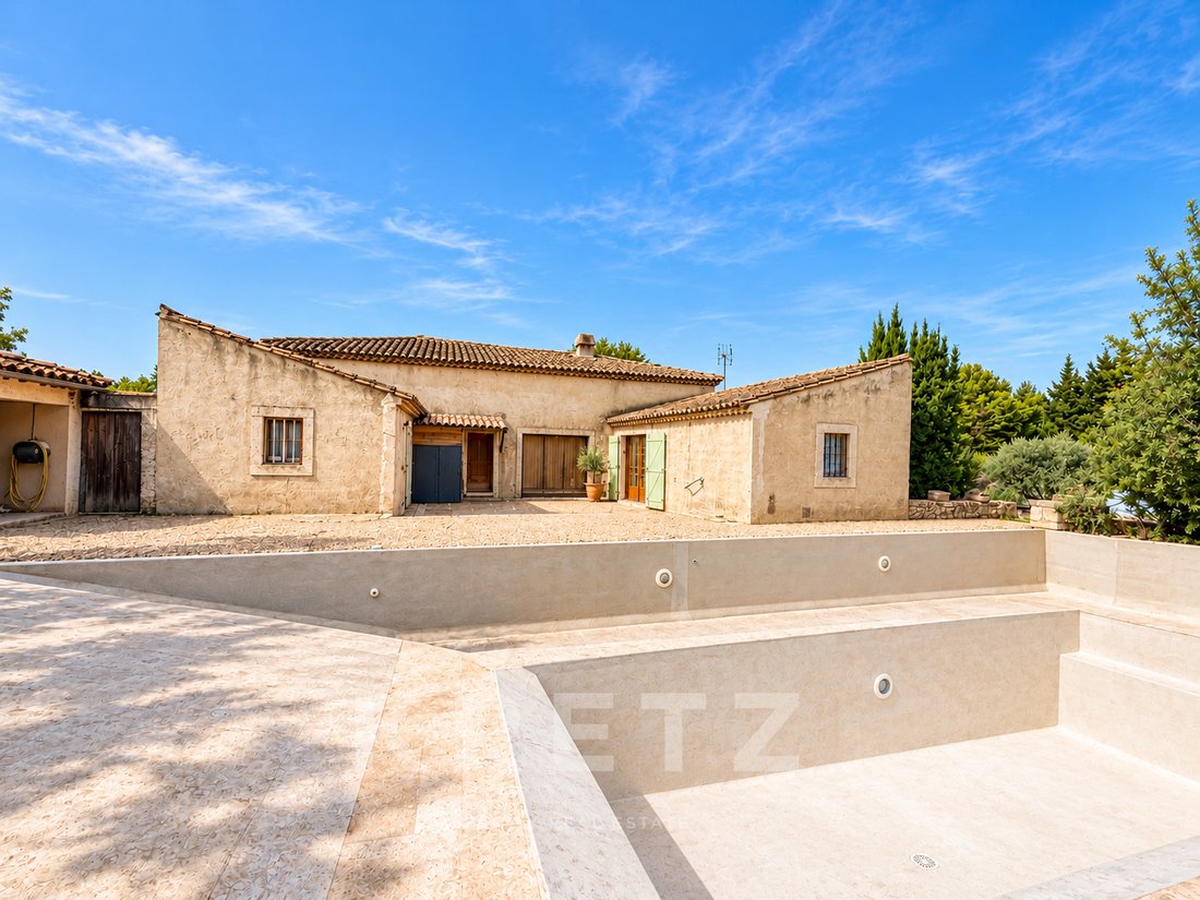 House in Saint-Rémy-de-Provence, Provence-Alpes-Côte d'Azur, France 1 - 18994266
