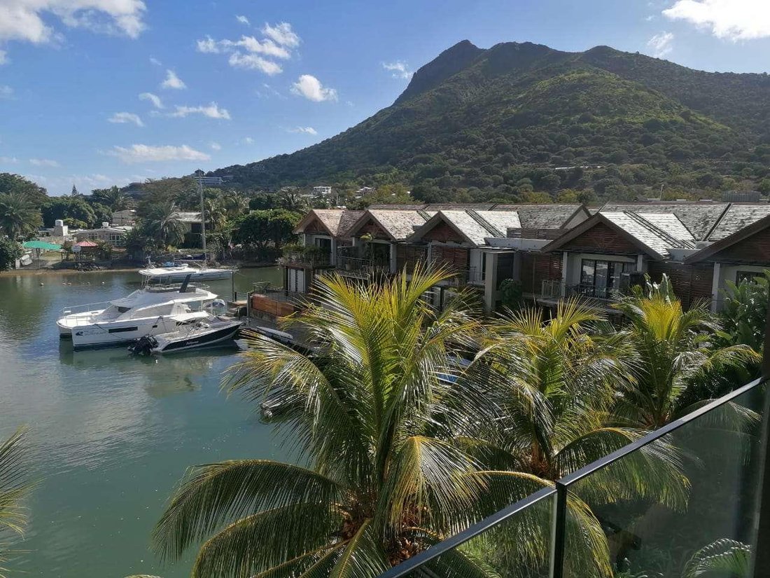Apartment in Black River, Rivière Noire District, Mauritius 4 - 18993777