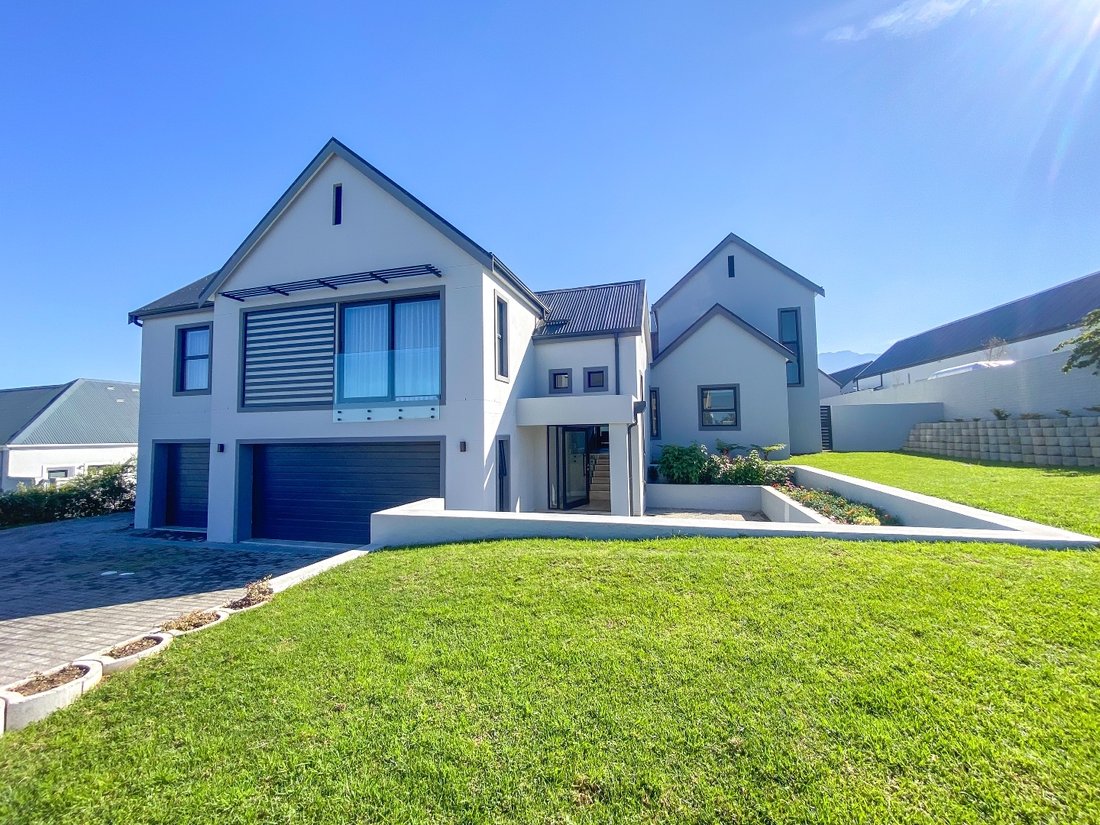 House in Kingswood Golf Estate, Western Cape, South Africa 1 - 18996862