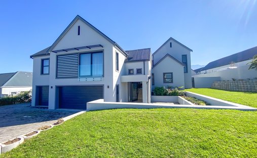 House in Kingswood Golf Estate, Western Cape, South Africa 1