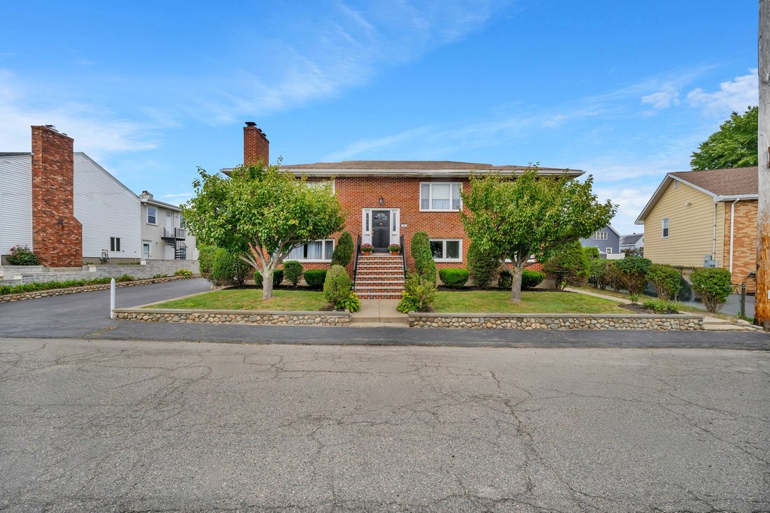 Apartment in Revere, Massachusetts, United States 1 - 18992715
