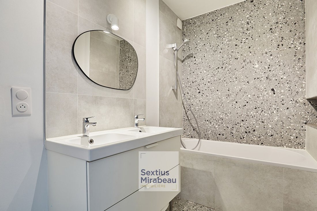 Apartment in Granettes-Jauberte-Sainte Anne, Aix-en-Provence, France 3 - 18994050