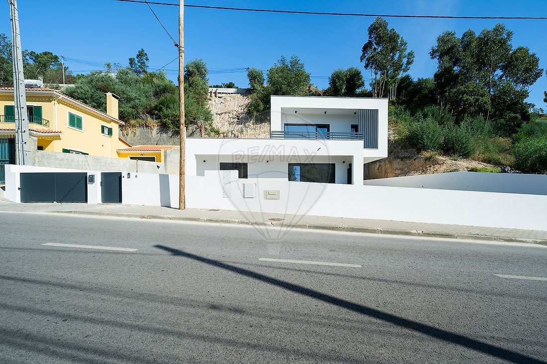 House in Venda do Pinheiro e Santo Estevao das Gales, Lisbon, Portugal 1 - 18993282