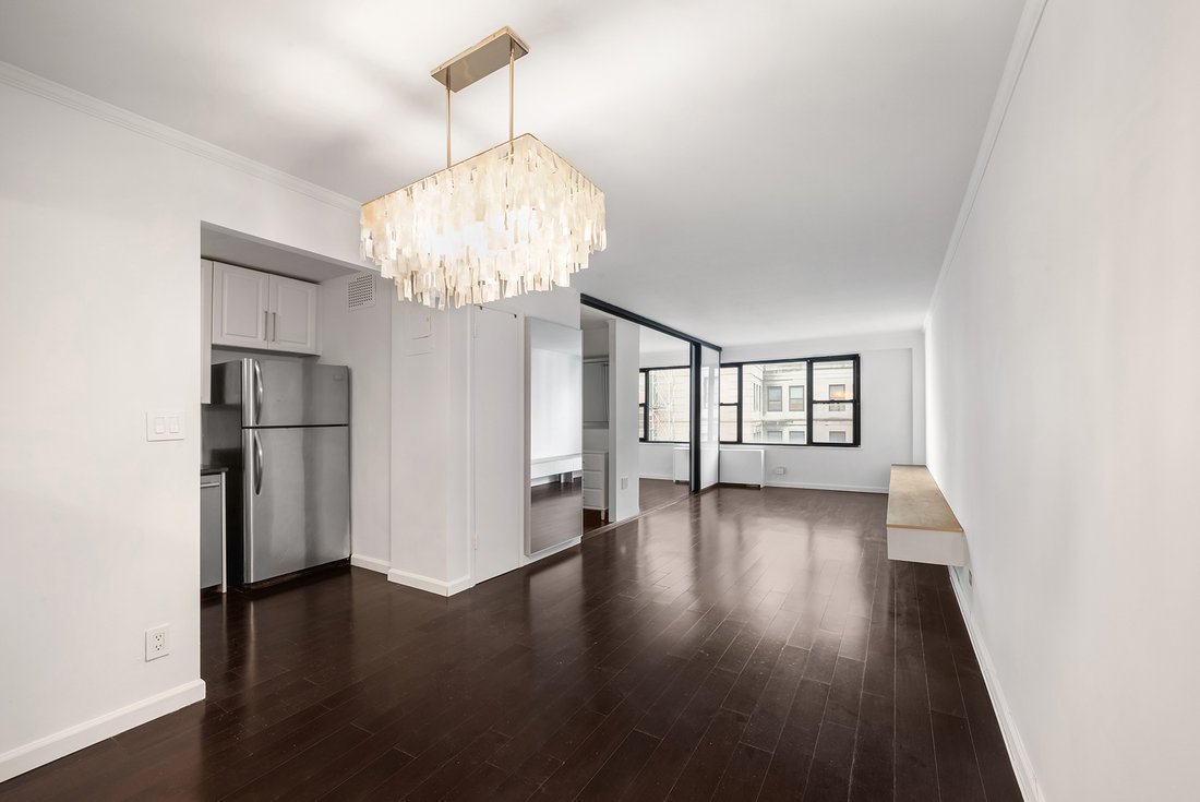 Co Op in New York, New York, United States 4 - 18998090
