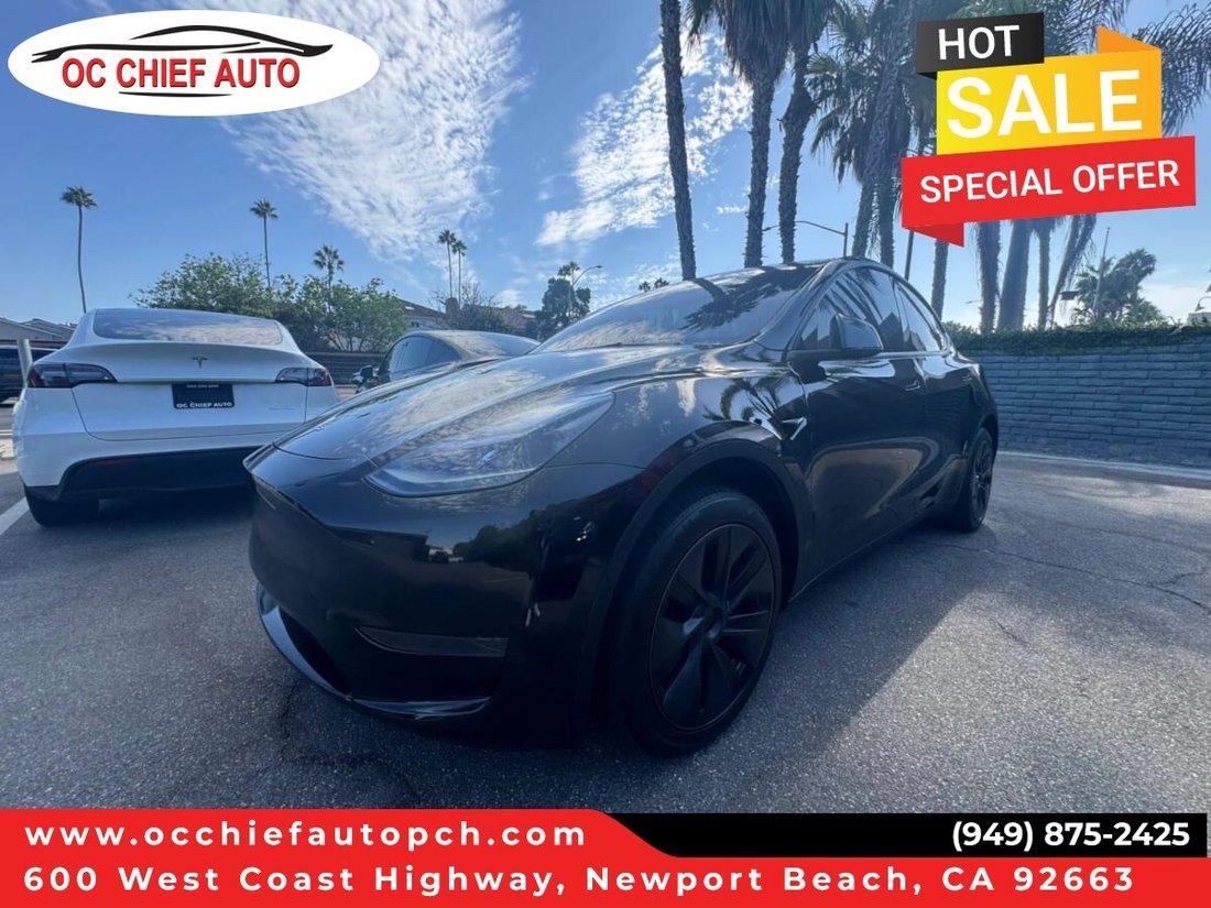 Suv in Newport Beach, CA, United States 1 - 18710553