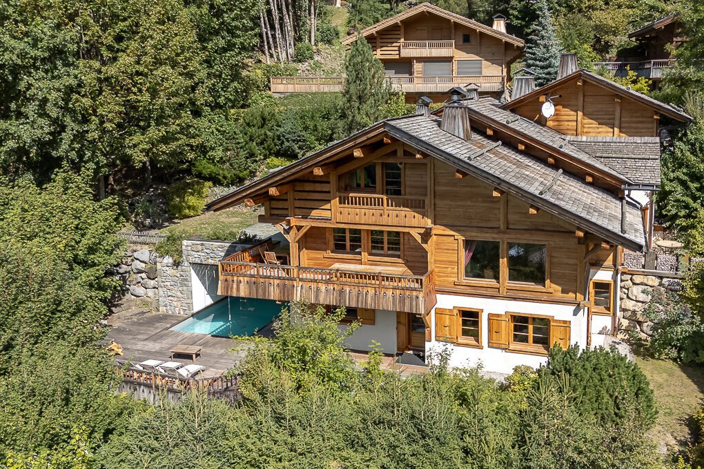 Chalet in La Clusaz, Auvergne-Rhône-Alpes, France 1 - 18993786
