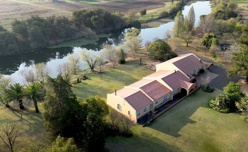 Farm Ranch in Emalahleni, Mpumalanga, South Africa 1