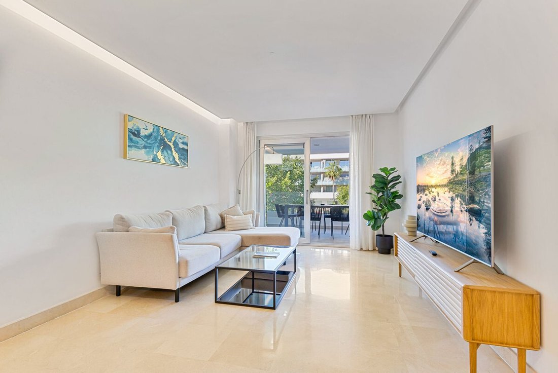 Apartment in San Pedro de Alcantara, Andalusia, Spain 4 - 18993626