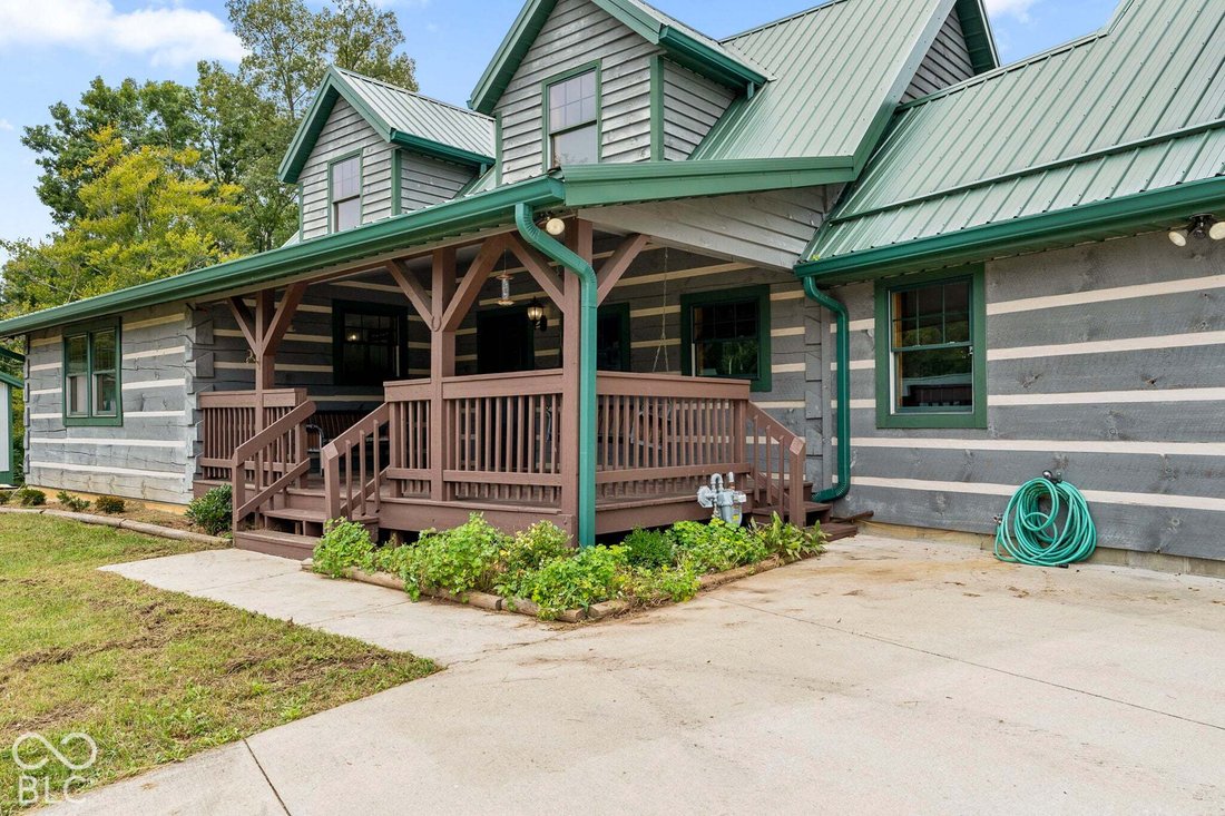 House in Nashville, Indiana, United States 3 - 18995142