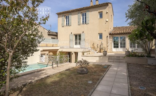 Haus in Le Tholonet, Provence-Alpes-Côte d'Azur, Frankreich 1