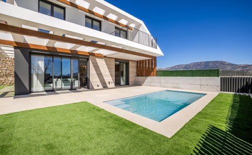 Villa in Polop, Valencian Community, Spain 1