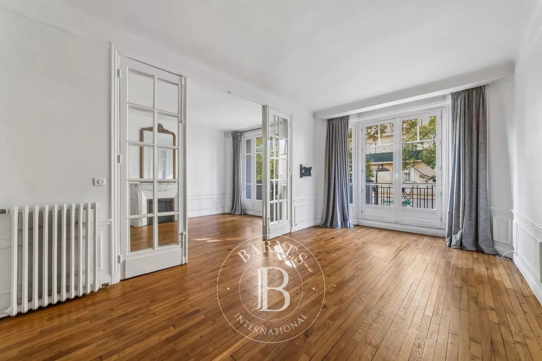 Apartment in Auteuil Sud, Paris 16e Arrondissement, Paris 1 - 18993142